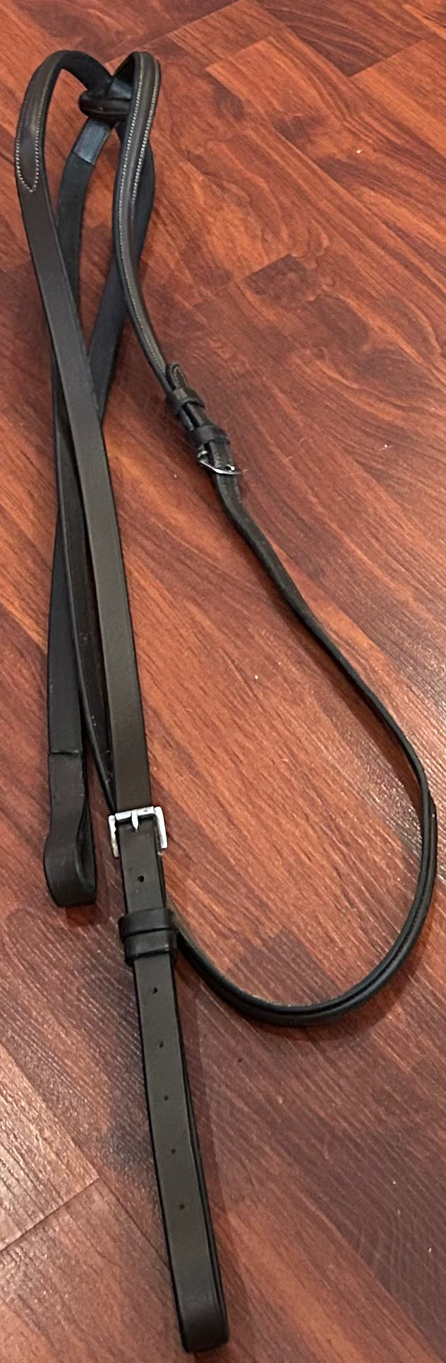 Full size standing martingale raised. No grand but soft