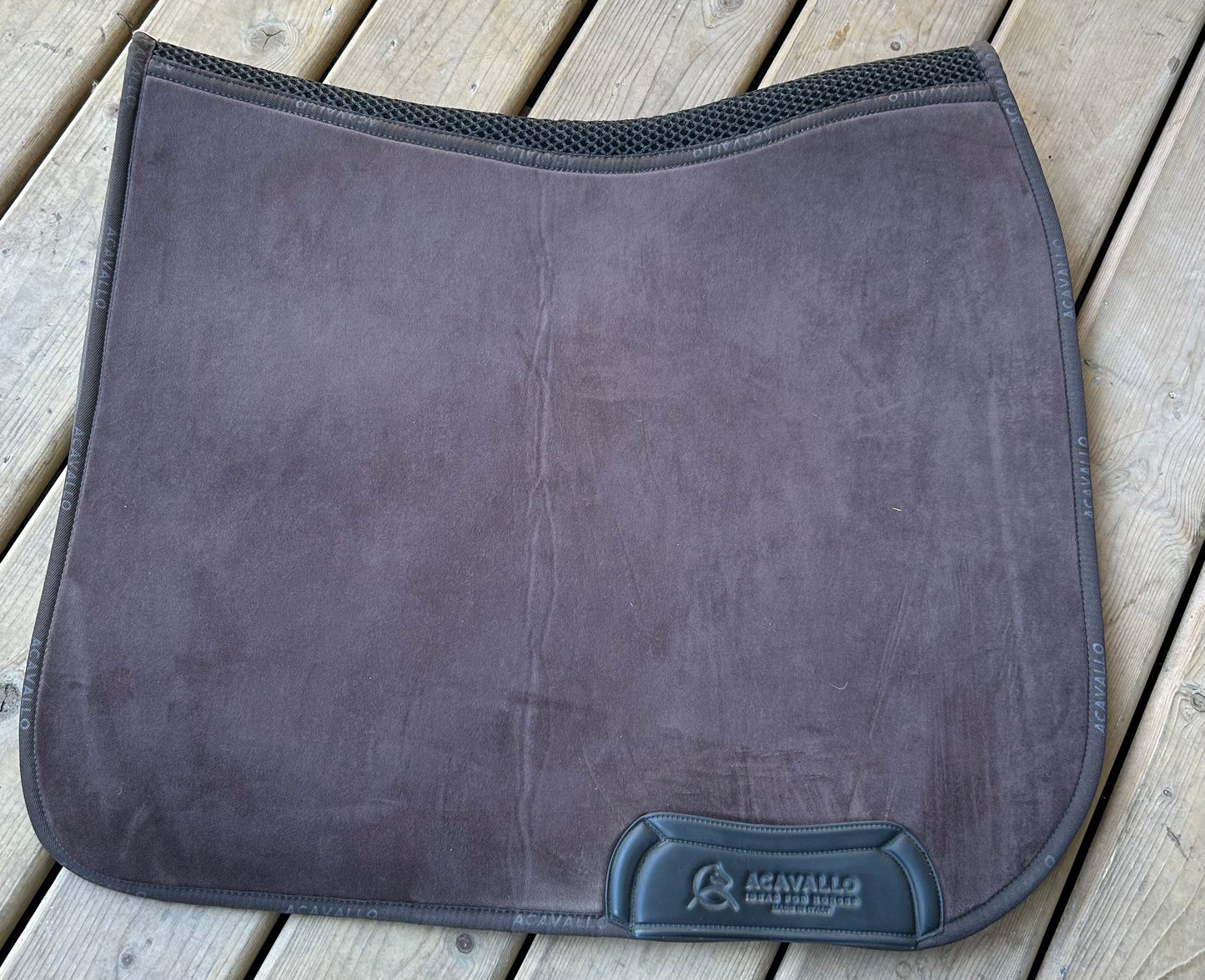 Acavallo brown dressage pad DS CW-3DS louvre. Mesh spine