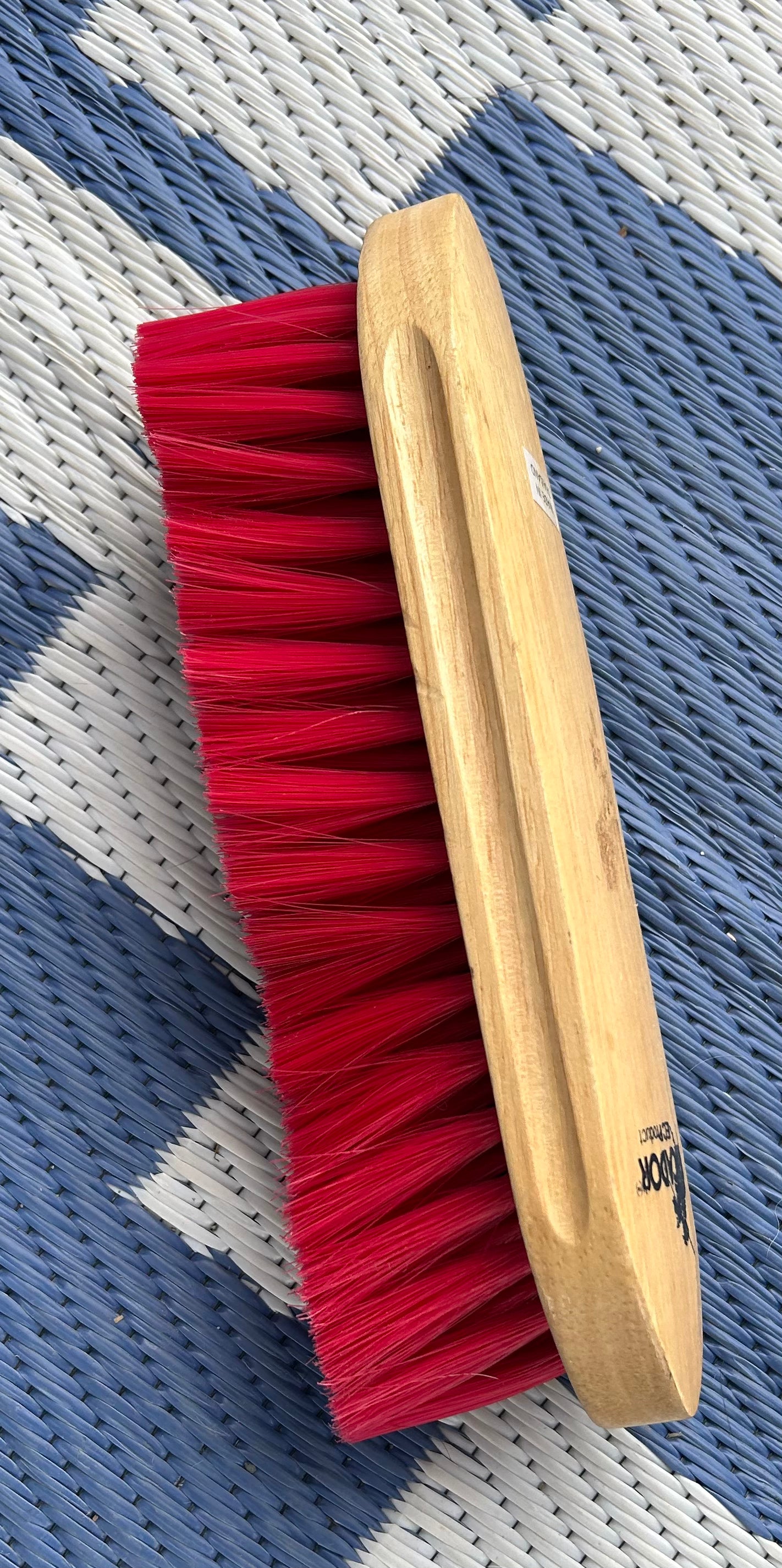 Pikador red soft brush