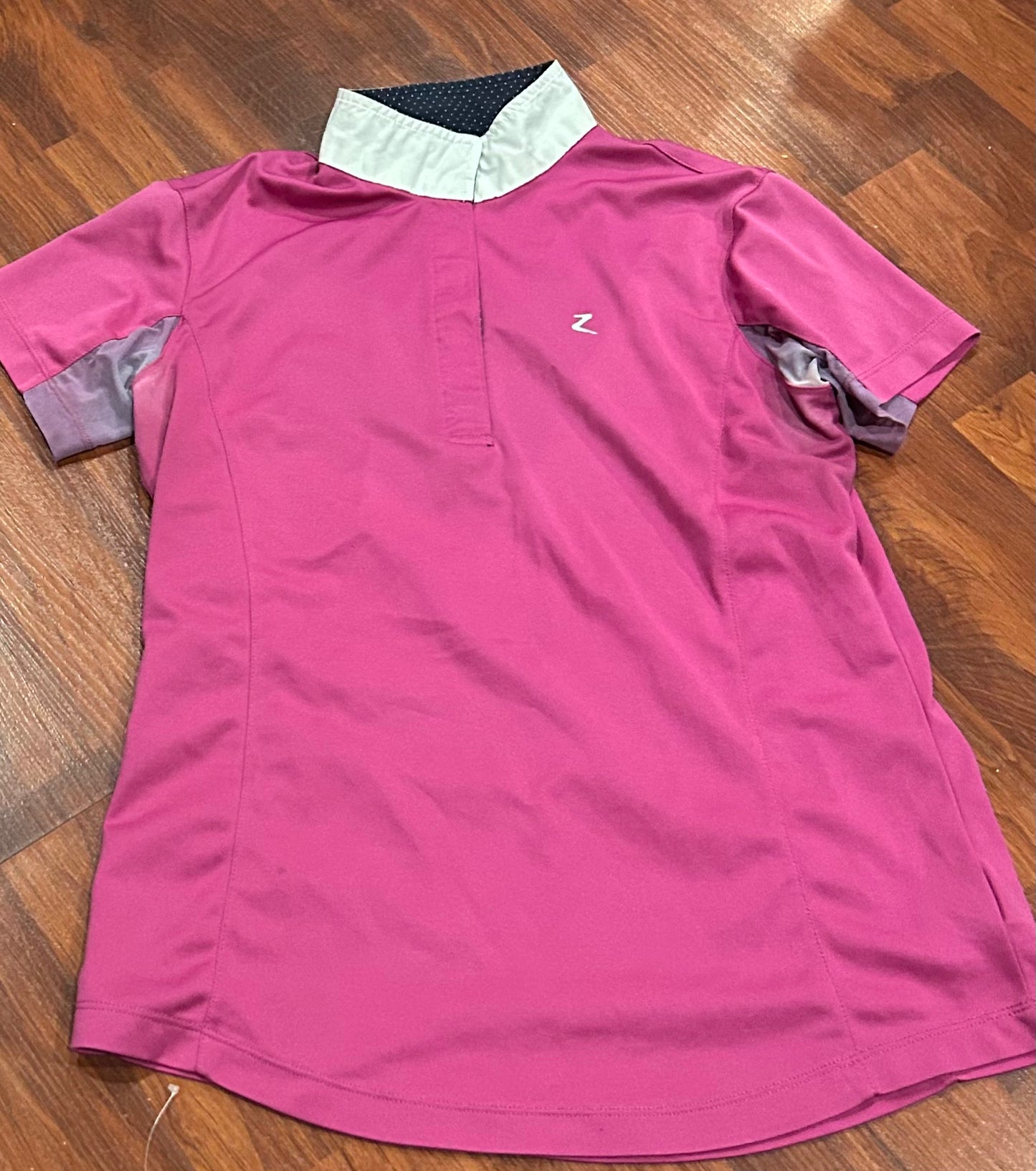 Horze medium fuchsia short sleeve shirt