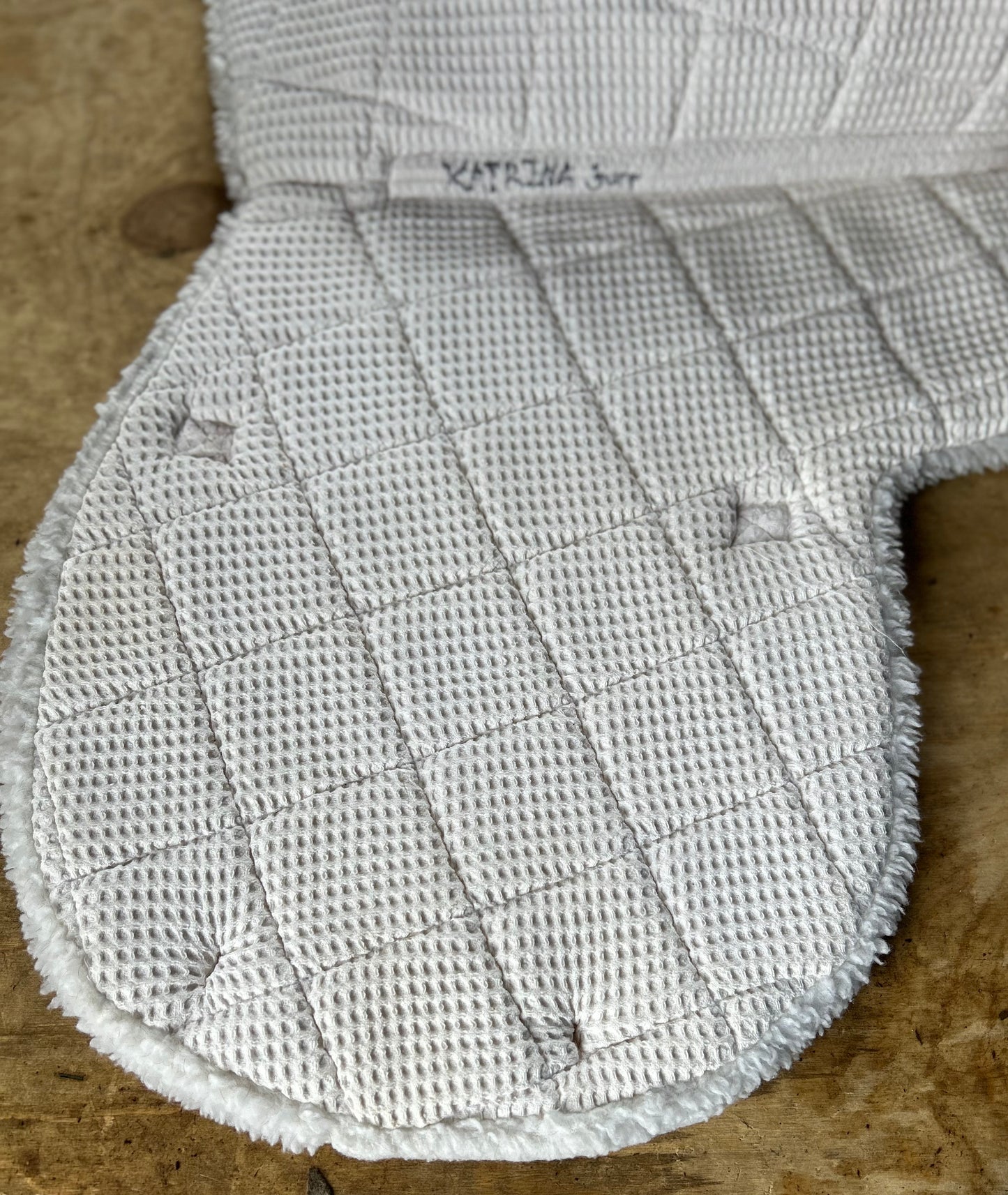 Cavalier Century fleece shaped pad full