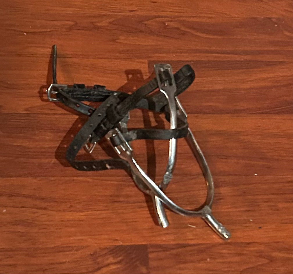 2” spurs with leather straps