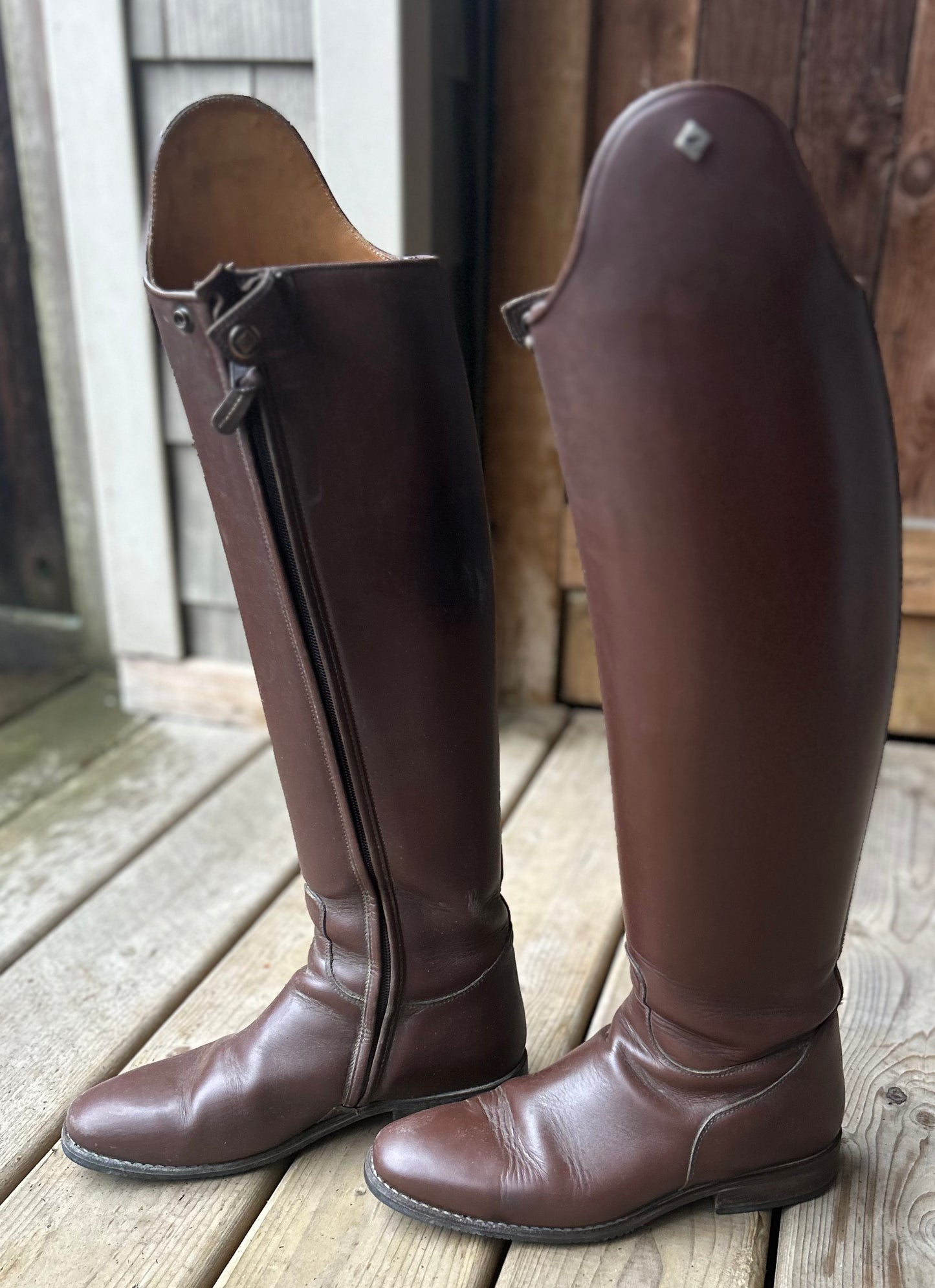 DeNiro Raffaello brown boots size 40 MA M calf 15.5. Height 19.5” to ground.