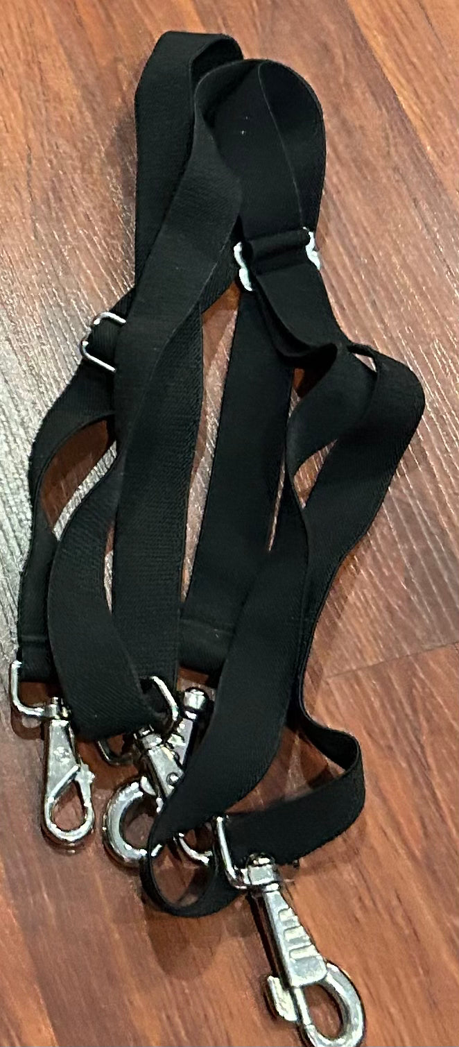 Blanket leg straps elastic set of 2 very clean