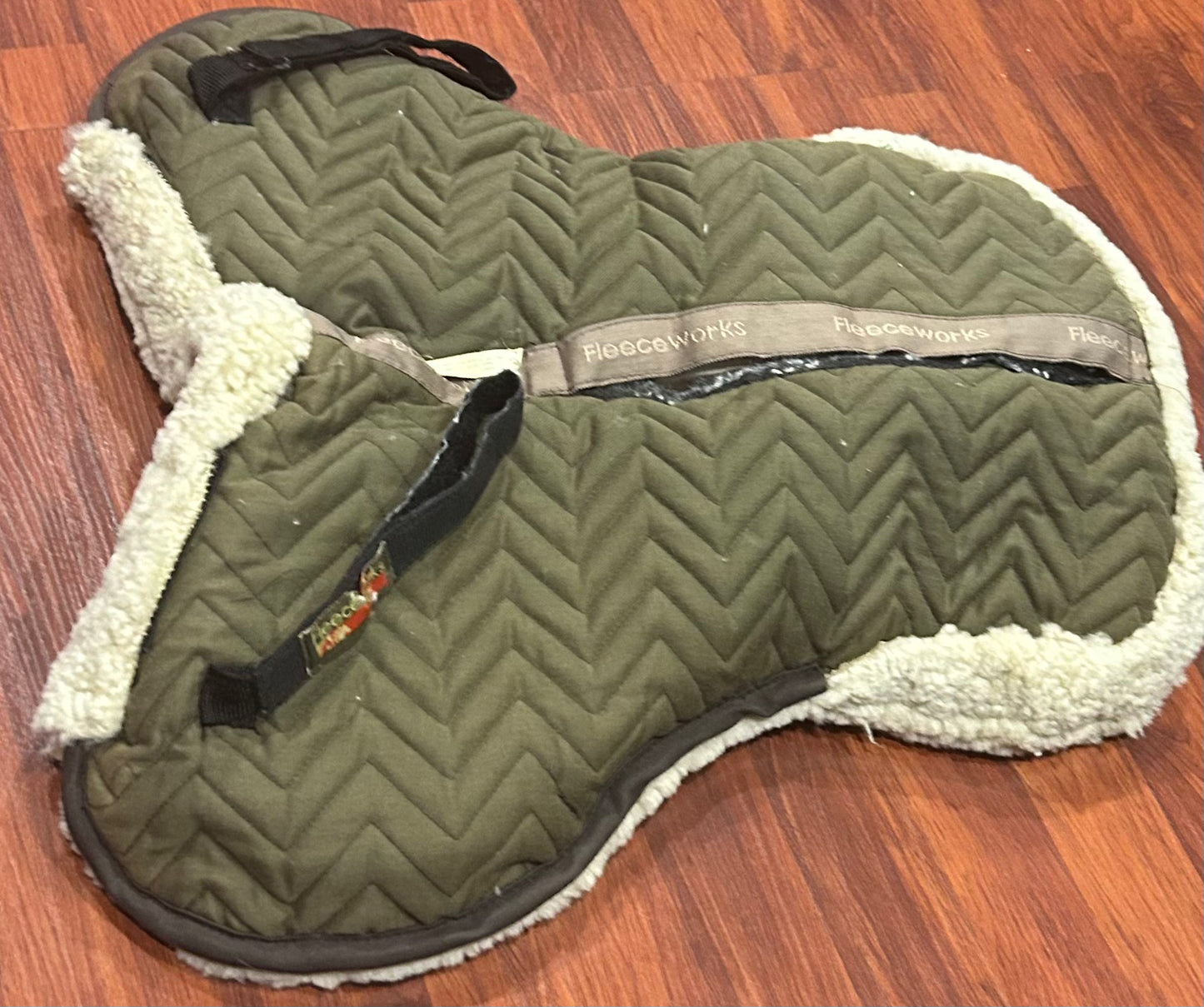 Fleeceworks green medium (18”) shimmable half pad with memory foam inserts