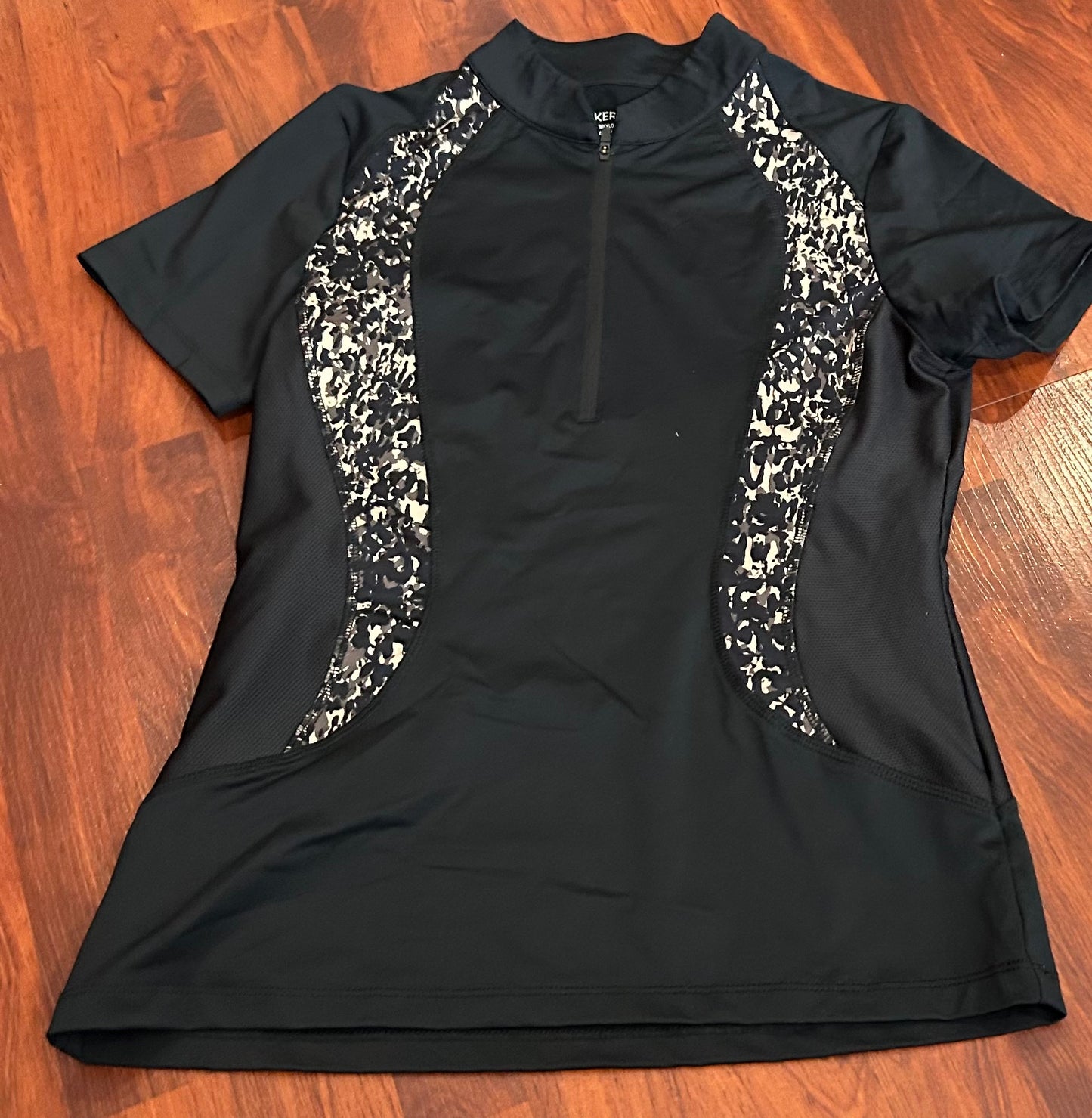 Kerrits small black 1/4 zip short sleeve