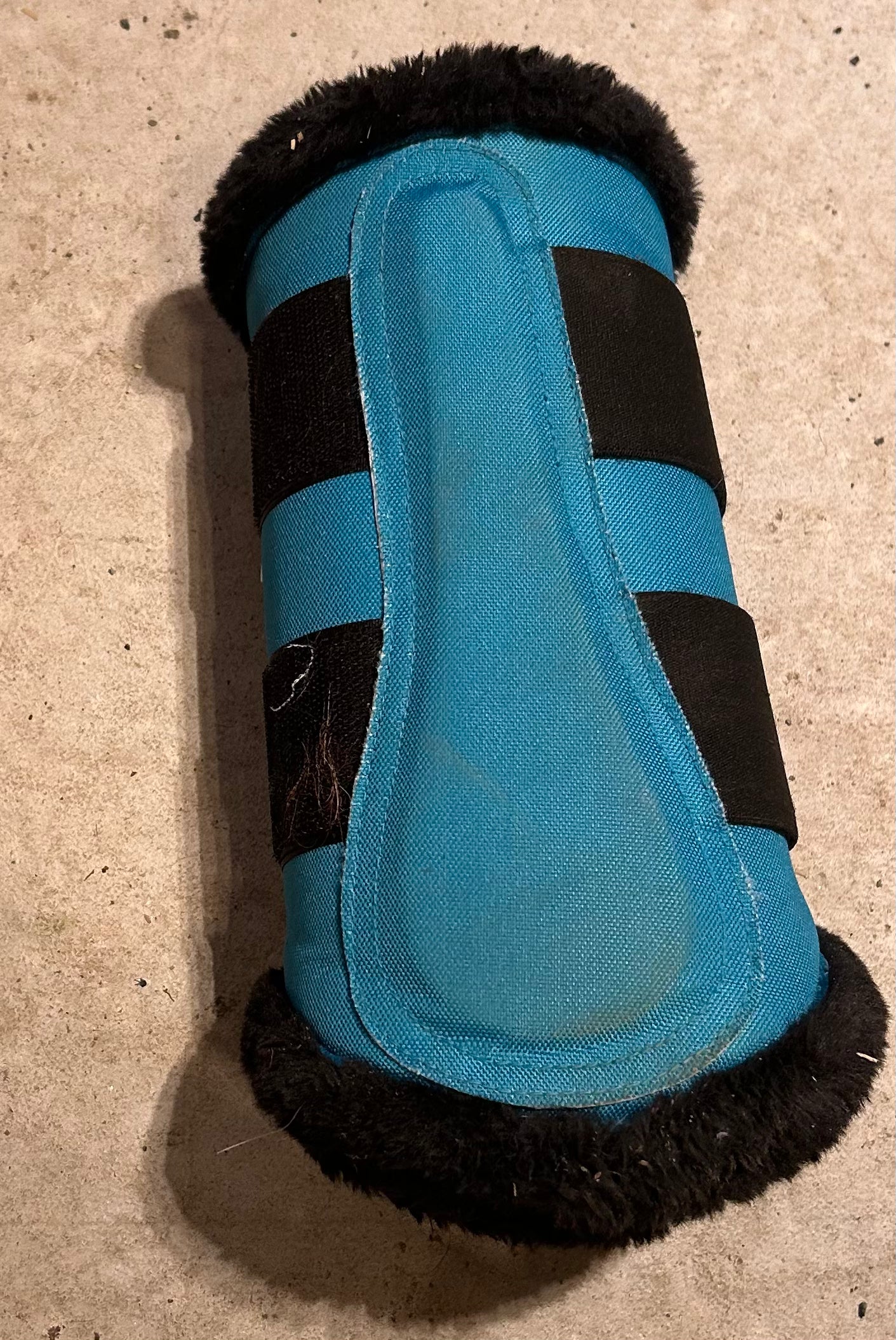 Los Muertos teal cob fleece boots (2)