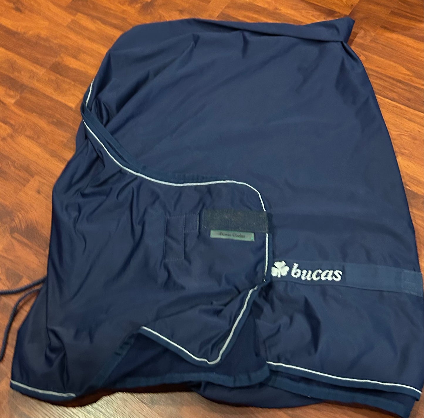78” Bucas power cooler navy. New condition