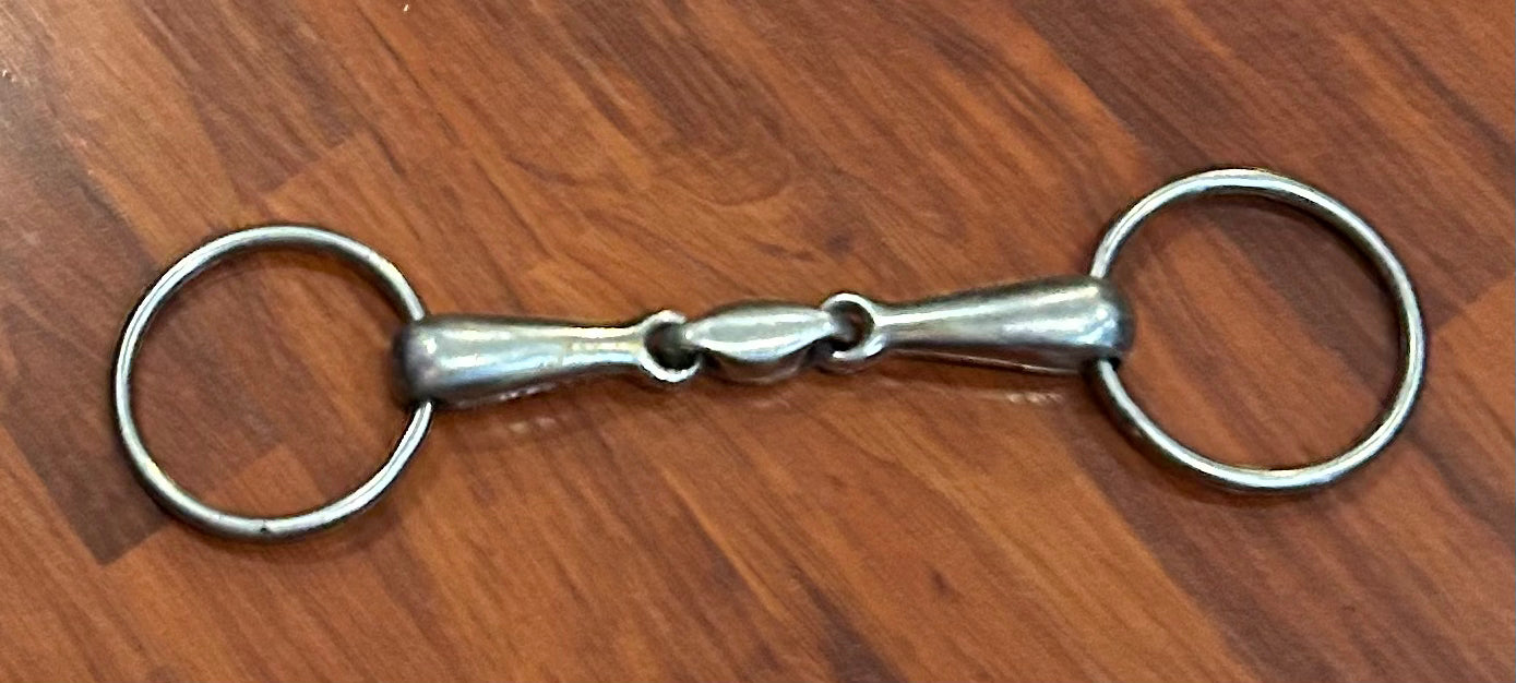 6” loose ring with lozenge