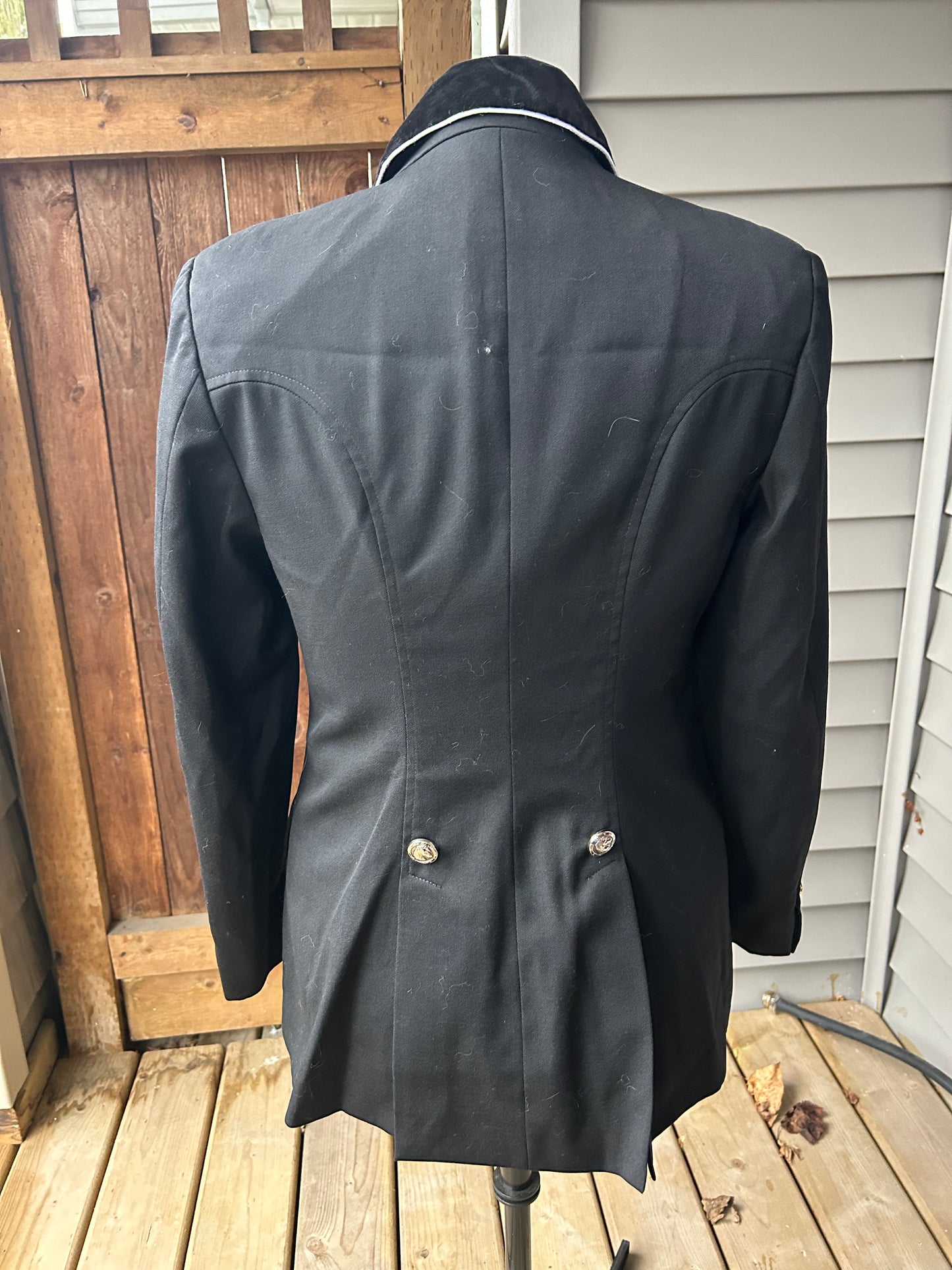 RTS sportline size 84 black show coat