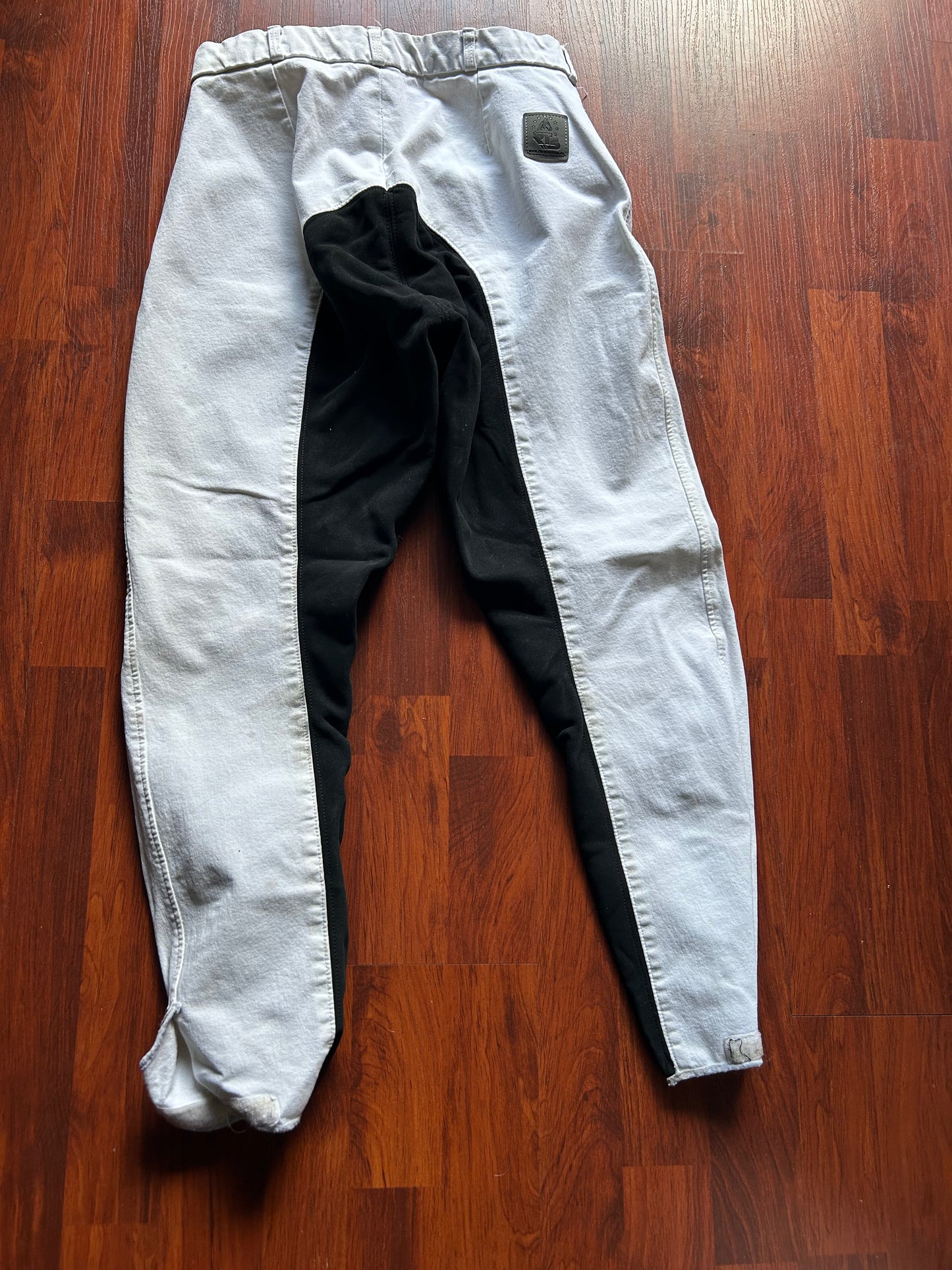 RTS 26” white with black seat breeches
