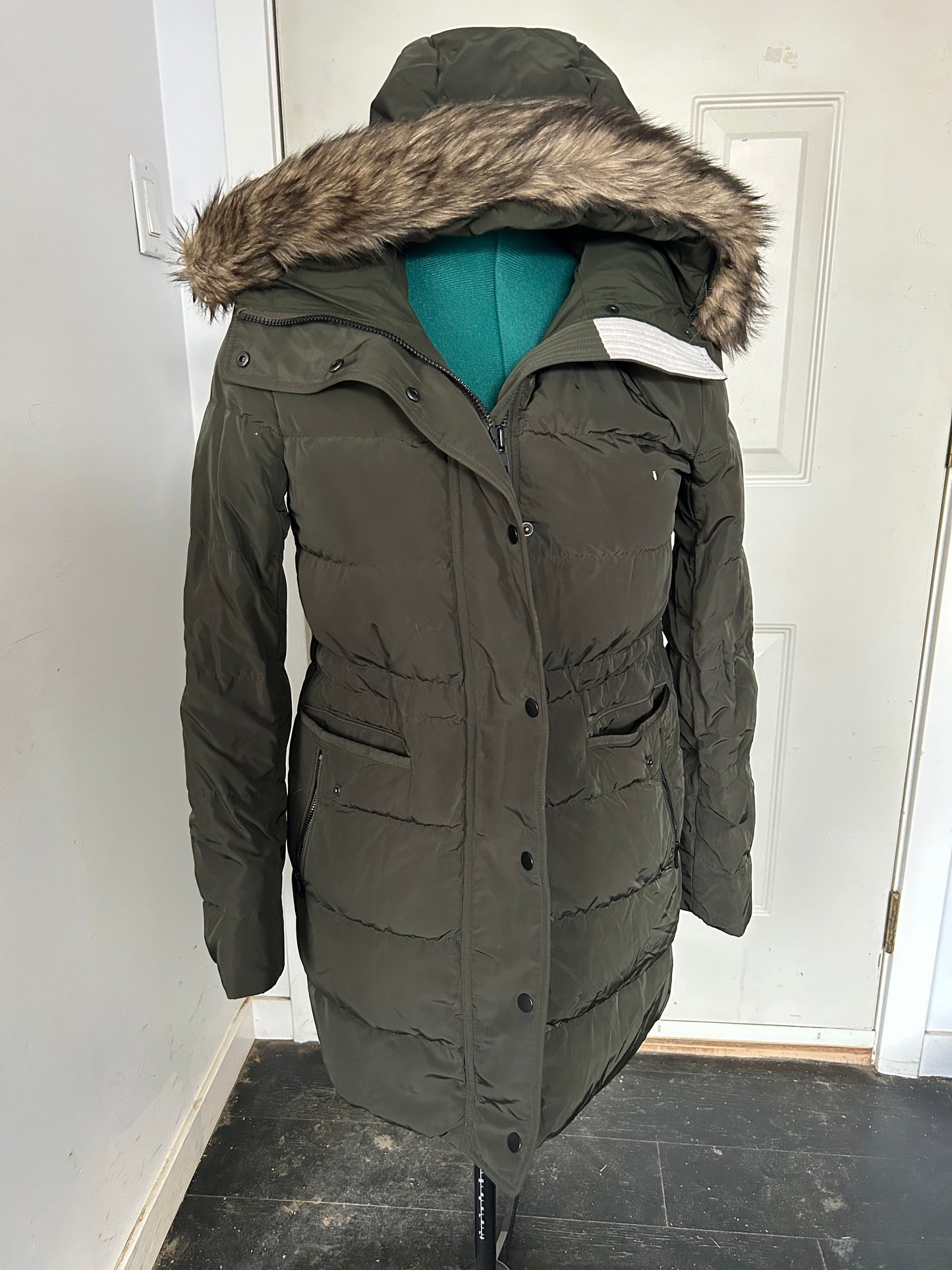 Green small quilted jacket