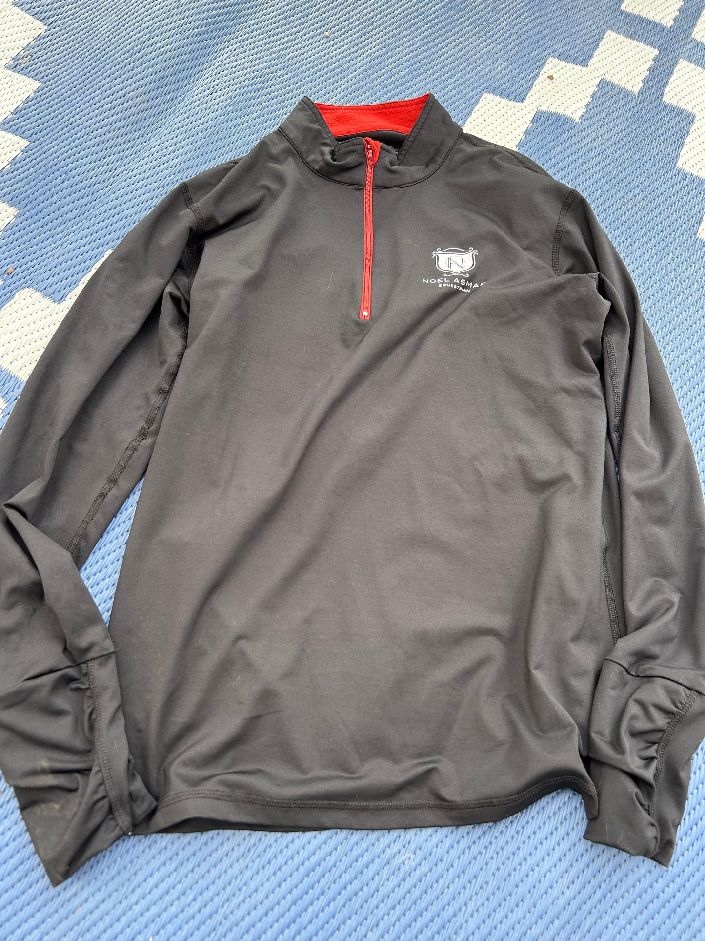 Asmar 2XL black/red long sleeve shirt. Arm holes and snags