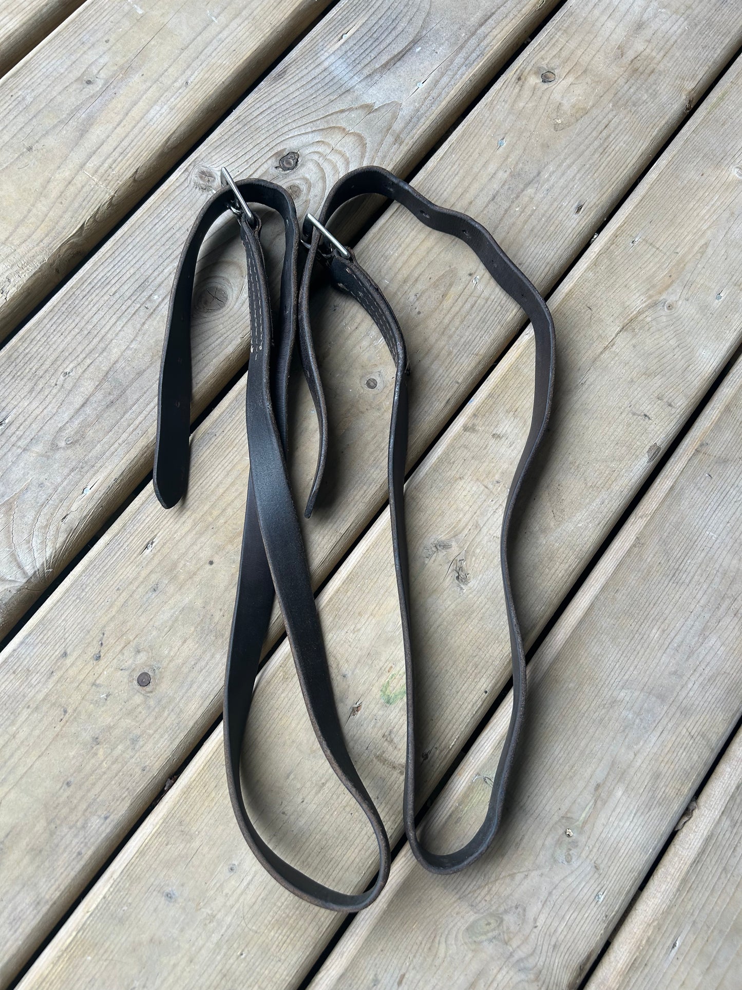 50” brown stirrup leathers