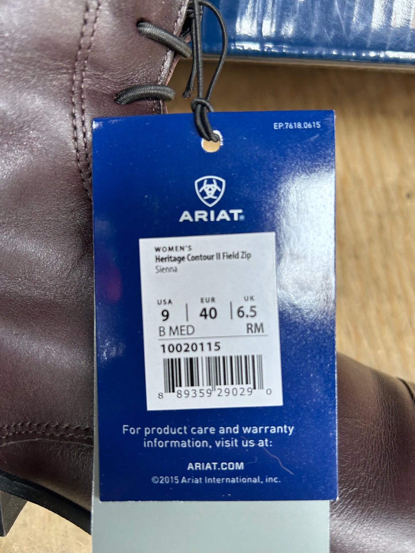 Ariat size 9 contour II heritage field zip sienna