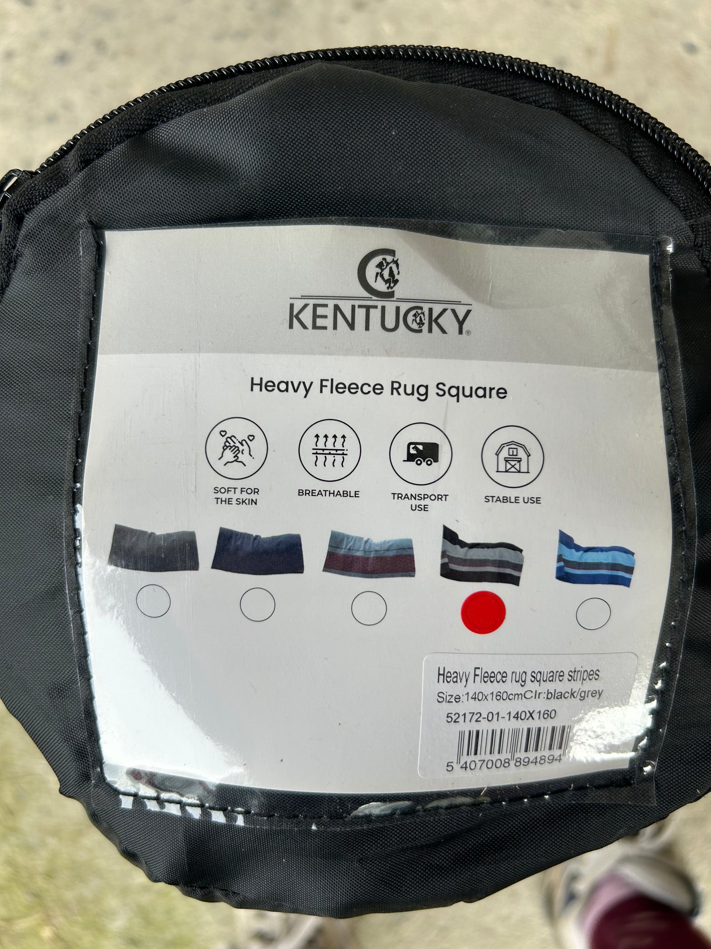 140x160cm Kentucky heavy fleece square rug. Black/grey. Brand new in bag