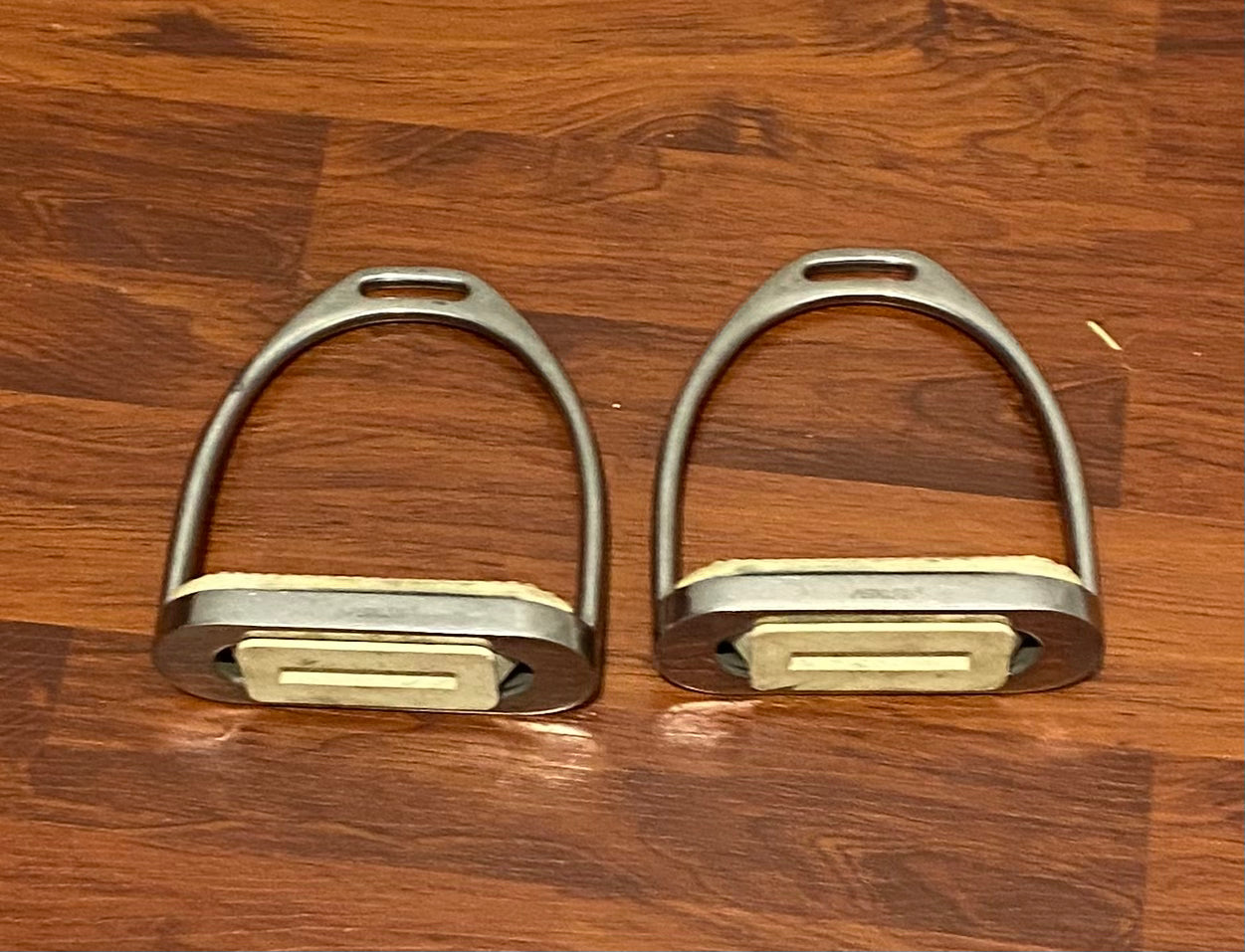 4.5” Stirrup Irons