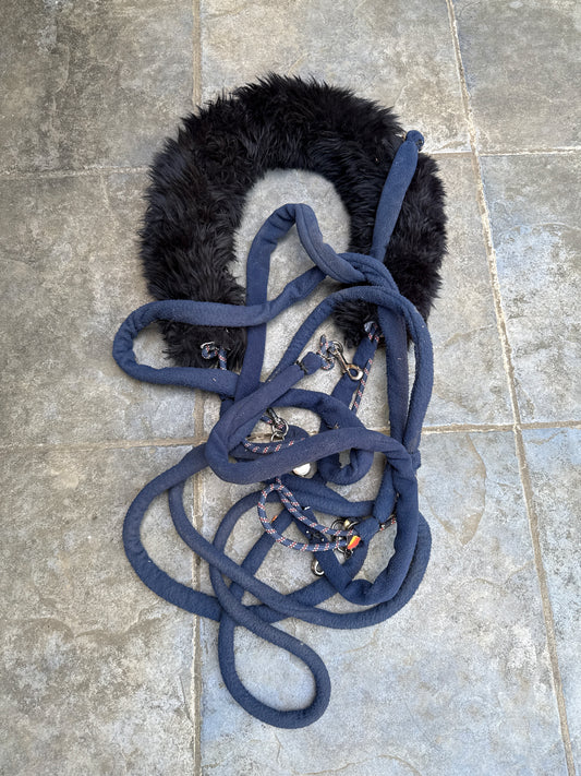 Customized lunging system with sheepskin cover