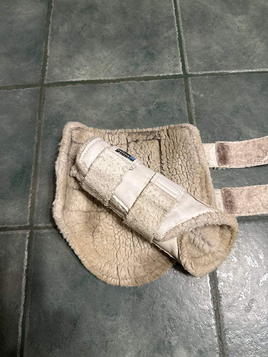 Valena brushing boots L well used