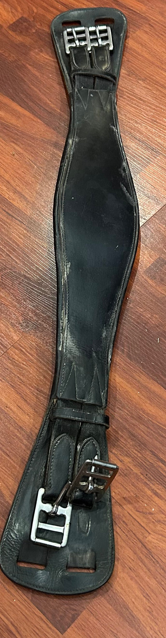 28” black leather girth