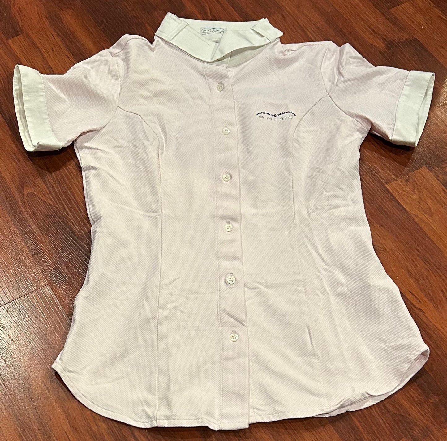 Animo size 36 (small) light pink show shirt