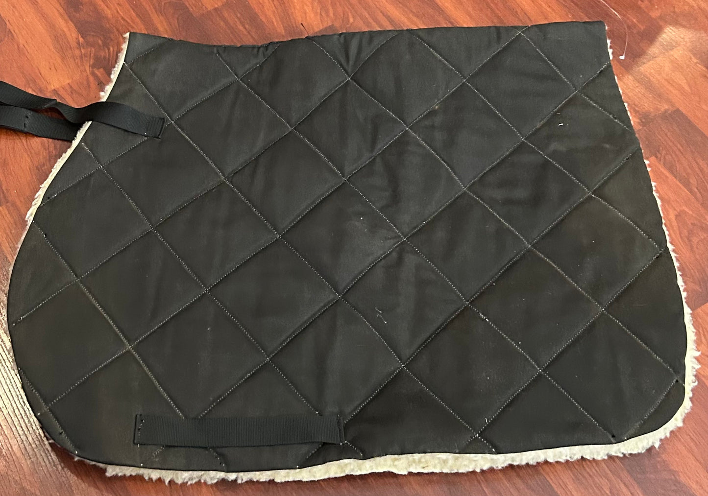 AP /jumper pad black and fleece lined.