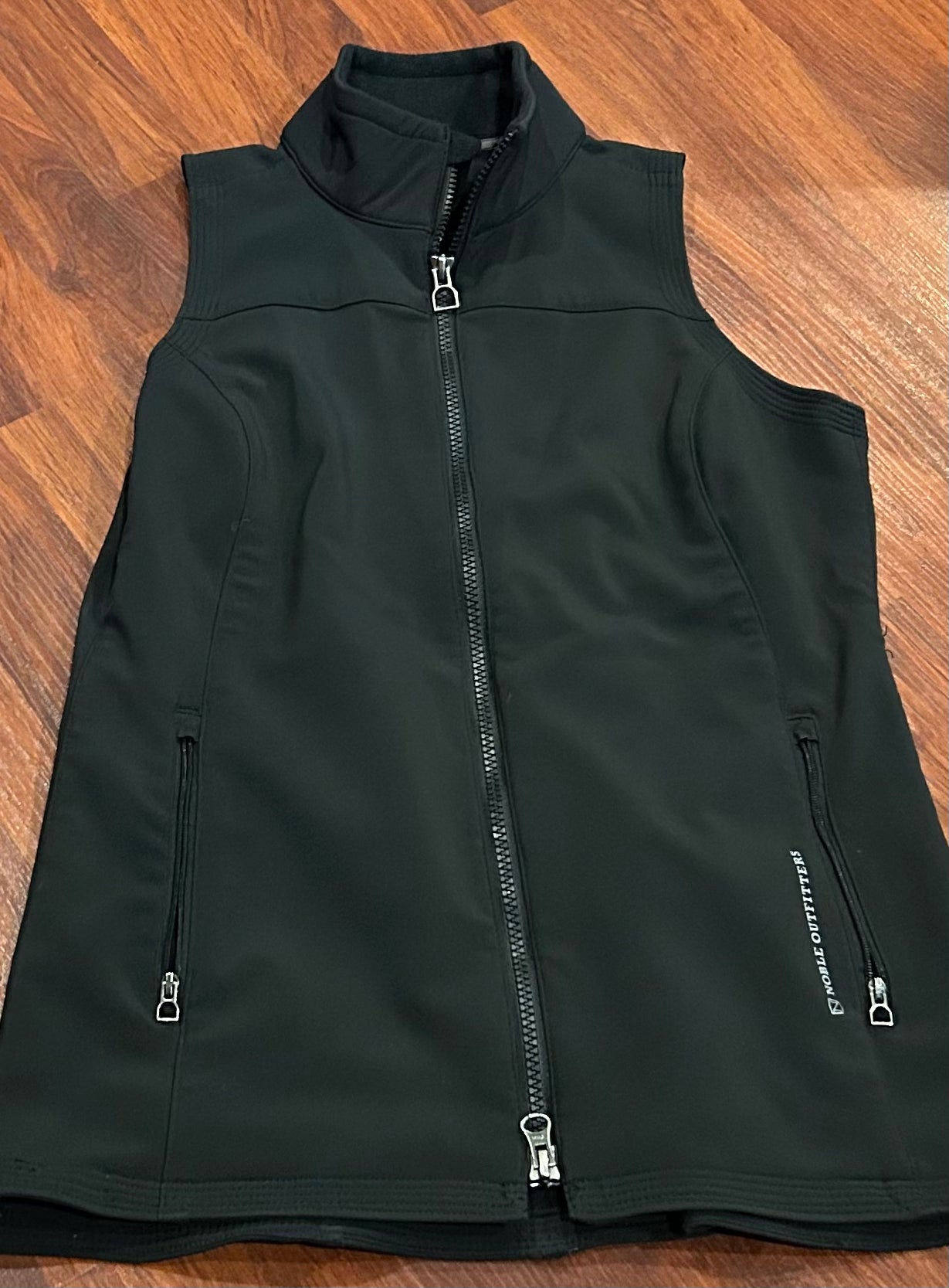 Noble outfitters XS black vest