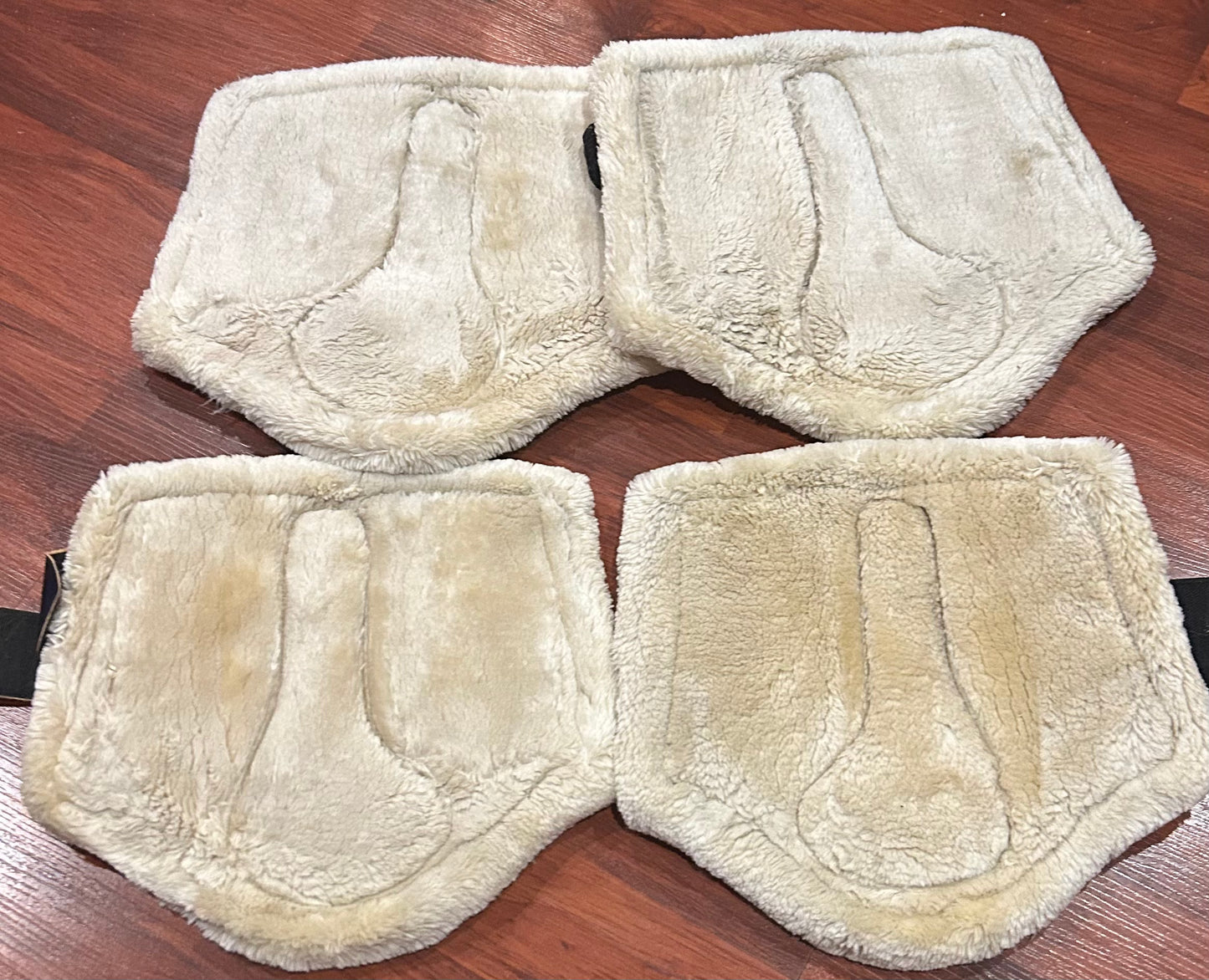 BR navy fleece boots medium and large. Set of 4. Excellent condition