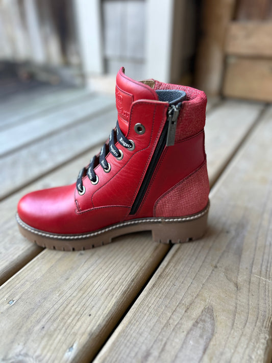 Kingsley size 38 Regina red.