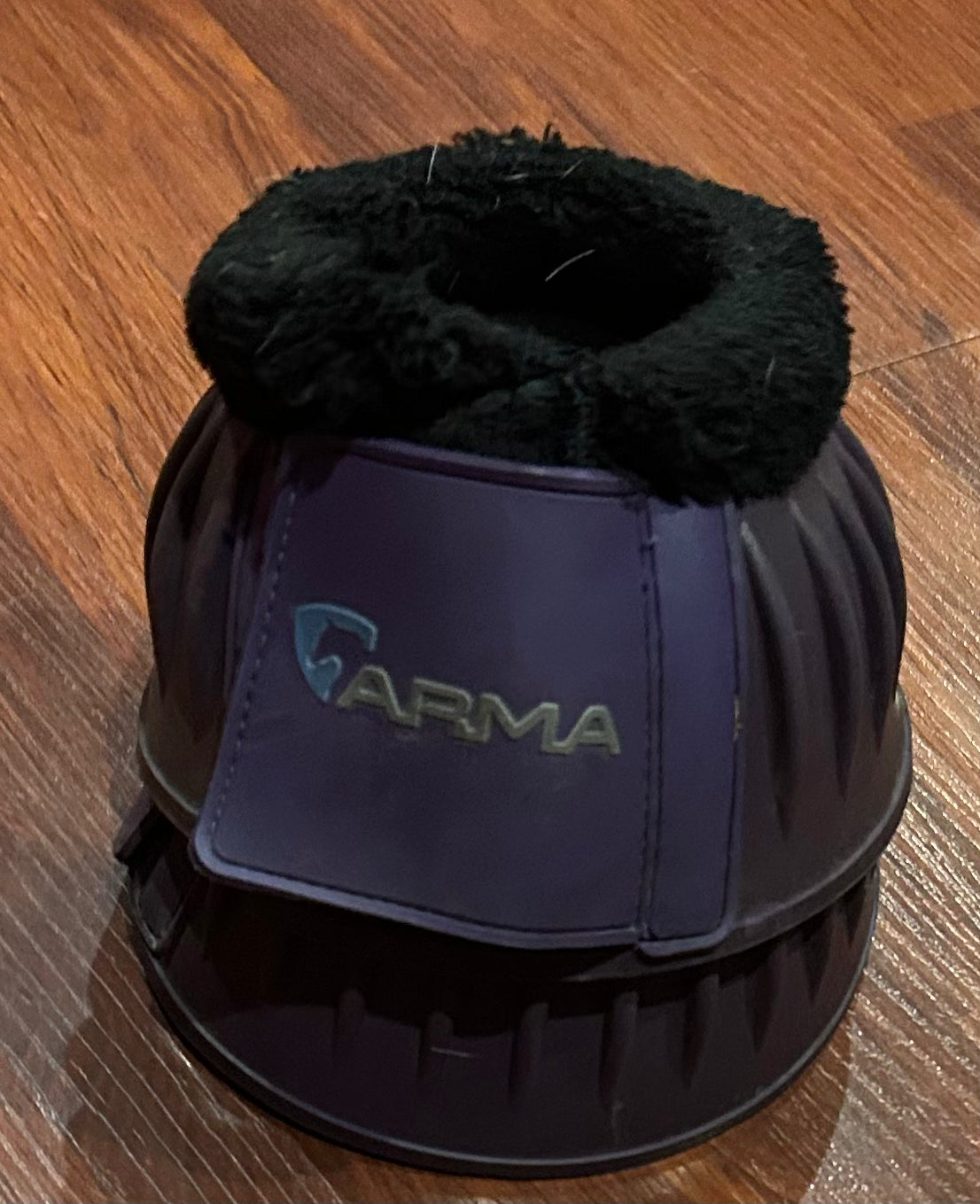 Arma medium purple bell boots with fleece