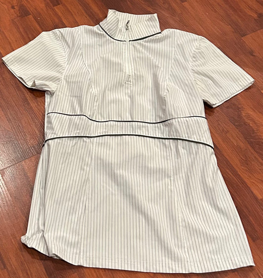 Arista small white with grey 1/4 zip shirt