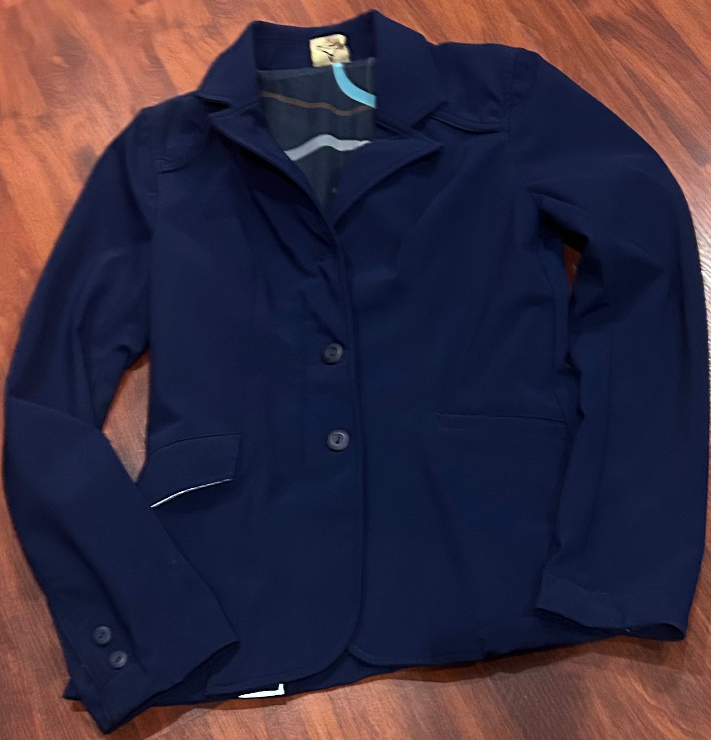 Arista XS navy show jacket with hidden zipper