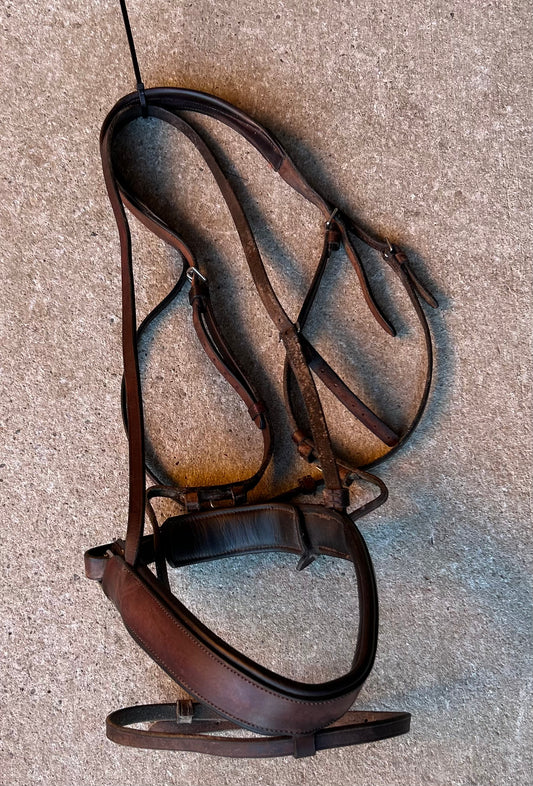 Noseband and Bradoon hanger brown XF