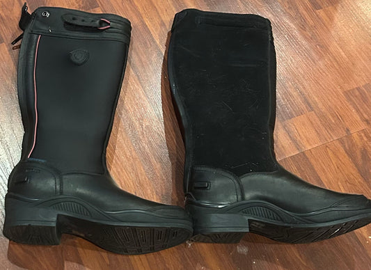 Ariat 7B Women's Extreme H2O Waterproof Insulated Tall Boots. In as new condition.