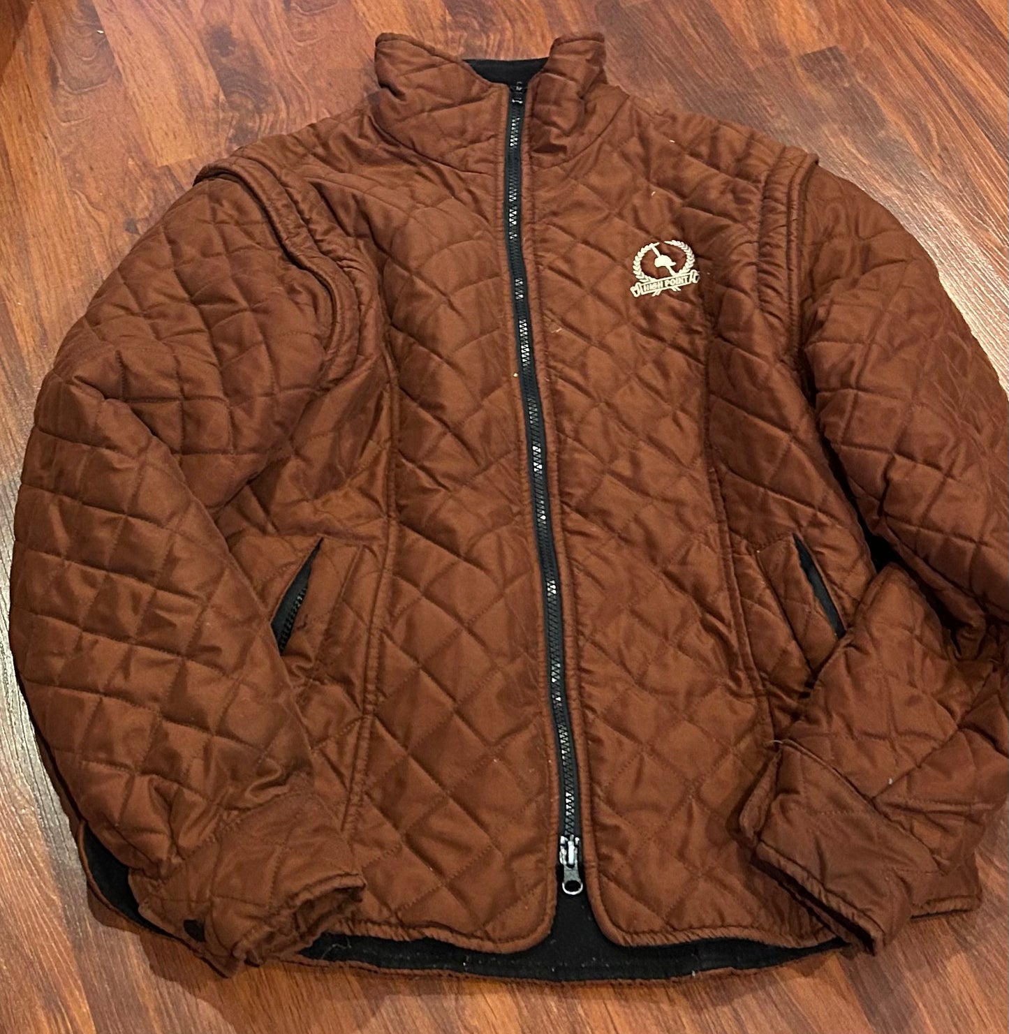 High point medium rust colour quilted jacket with removable sleeves
