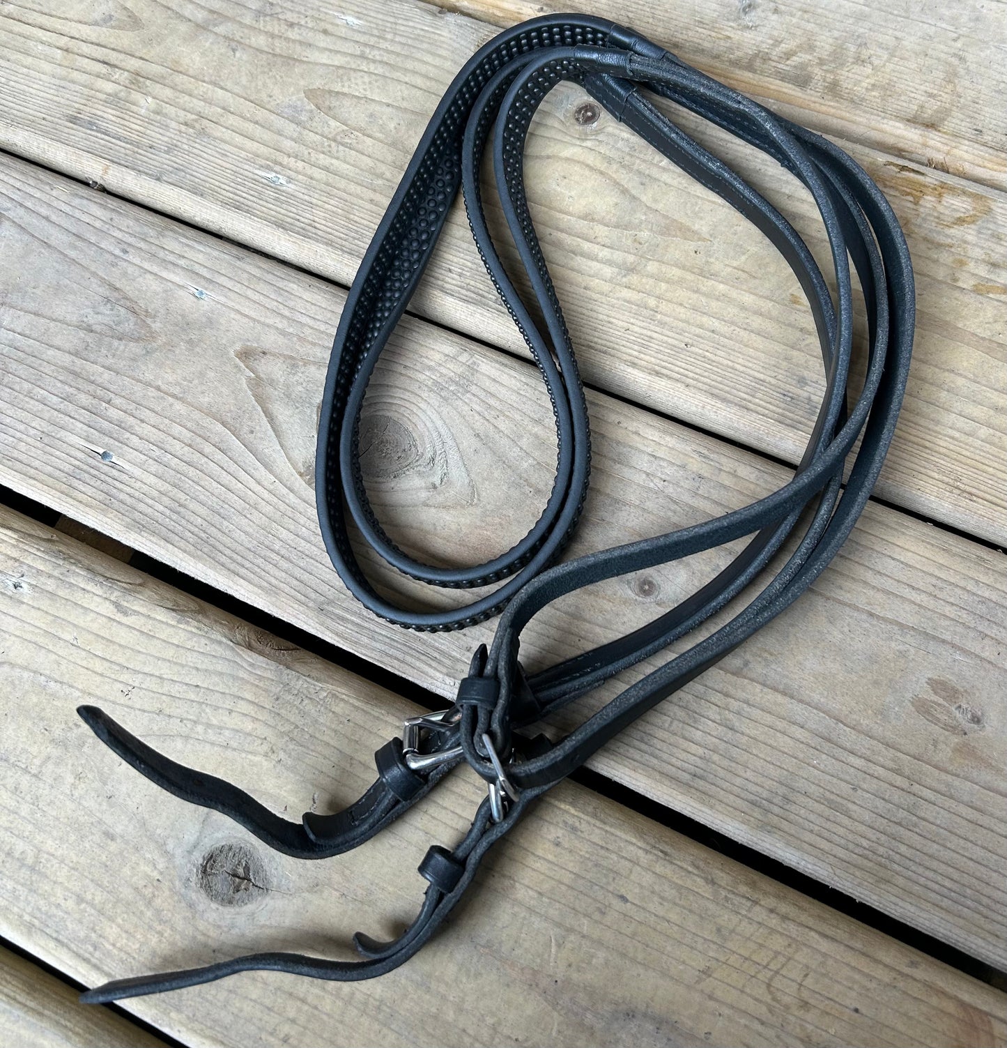 Nunn finer rubber reins