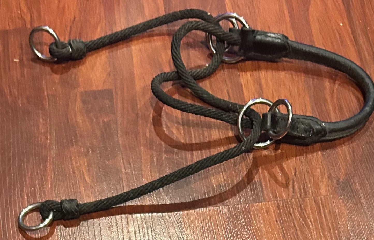 Leather bitless nose and cross under. Leather nose. Rope under. Full size