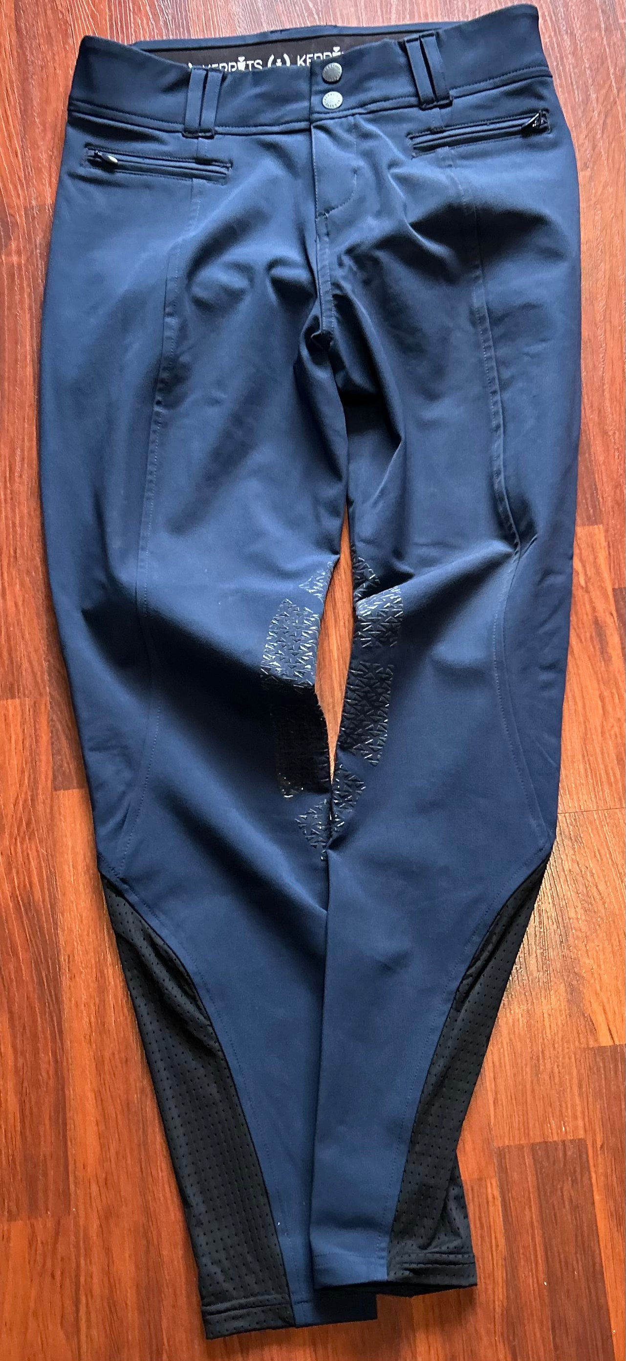 Kerrits 26” (size small) navy knee patch breeches