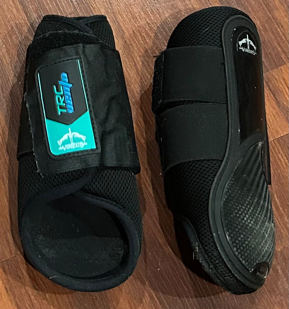Veredus Vento TRC large black boots. Velcro very sticky. Very lightly used