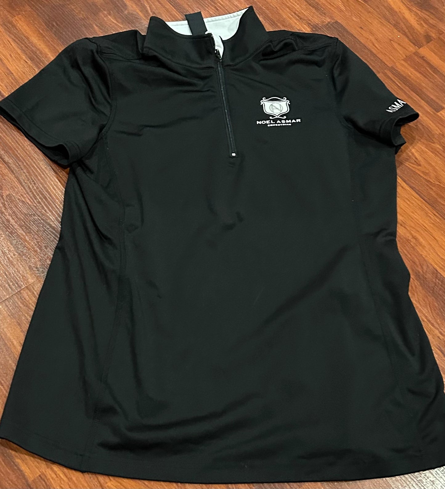 Asmar large black 1/4 zip short sleeve