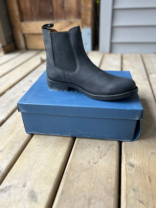 Size 44 Kingsley Amsterdam gaucho black/black. New