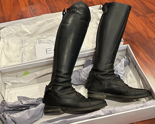 Ego 7 Orion size 7 calf 15” calf 19” tall. Needs lace.