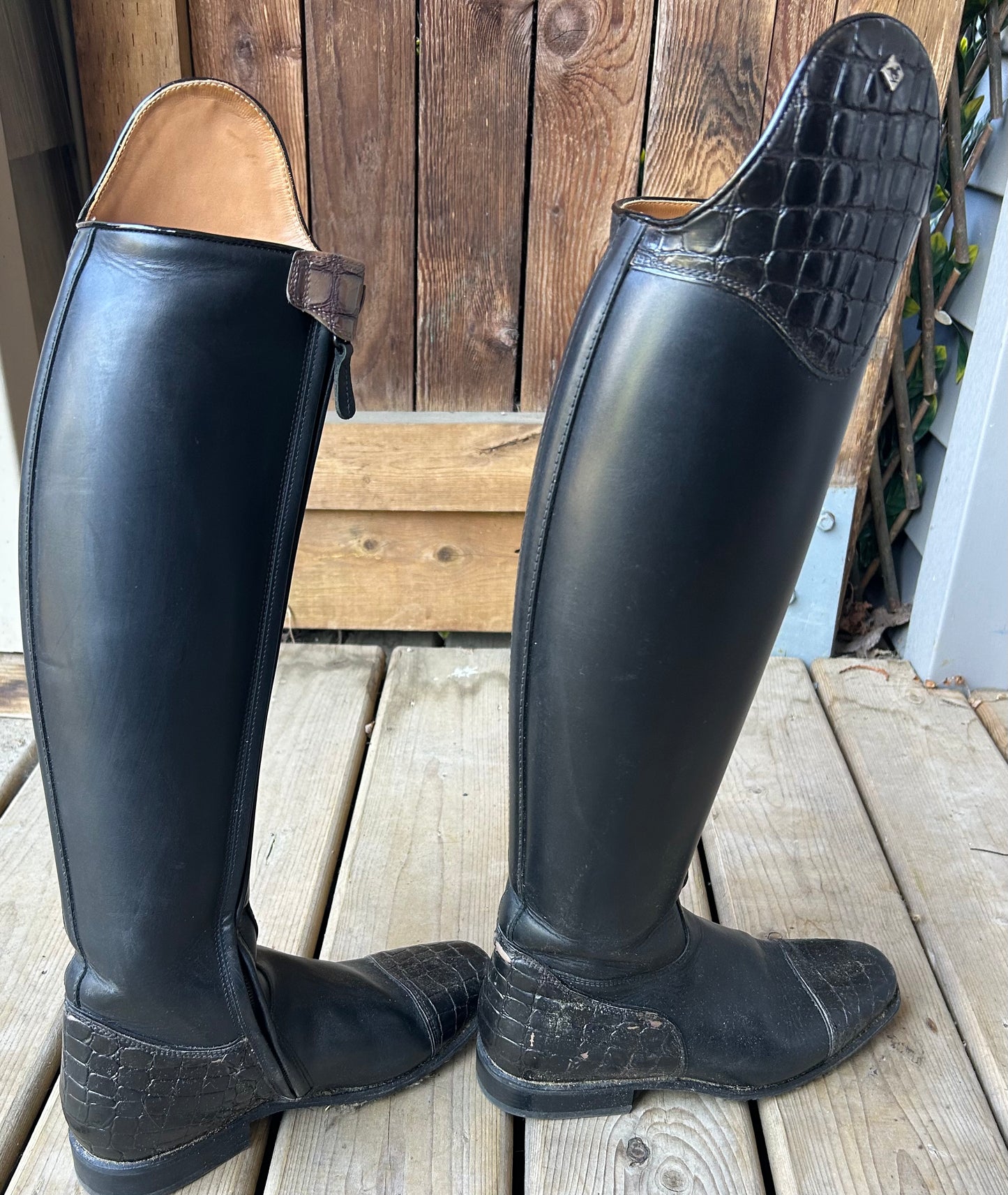 DeNiro Raffaello size 39 MA M (approx size 8-8.5) 15” calf 19.75” to ground at back
