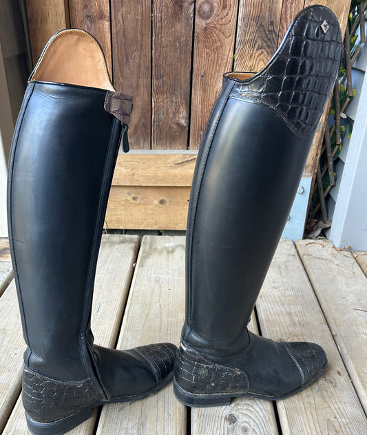 DeNiro Raffaello size 39 MA M (approx size 8-8.5) 15” calf 19.75” to ground at back