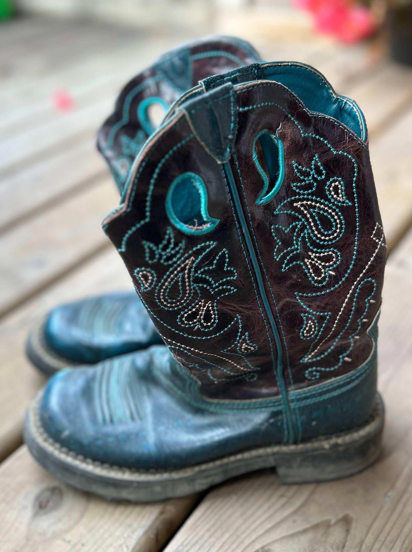 Ariat western boots turquoise 7.5