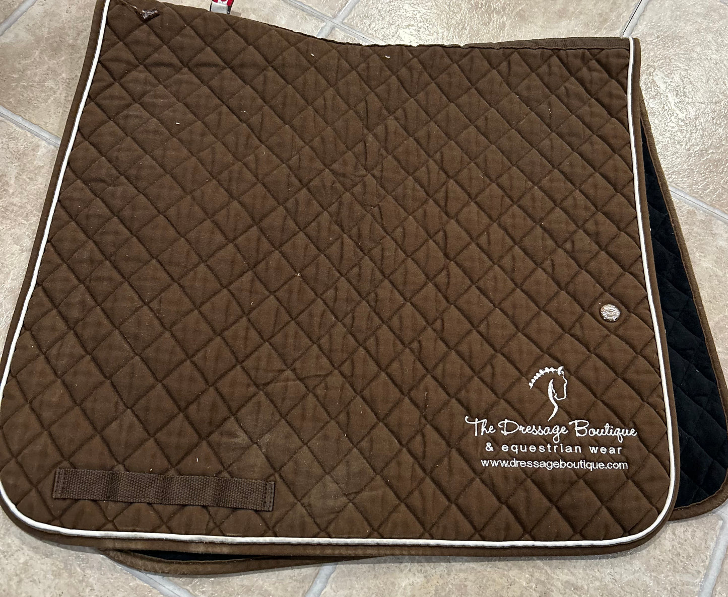 Ogilvy baby pad brown with white piping