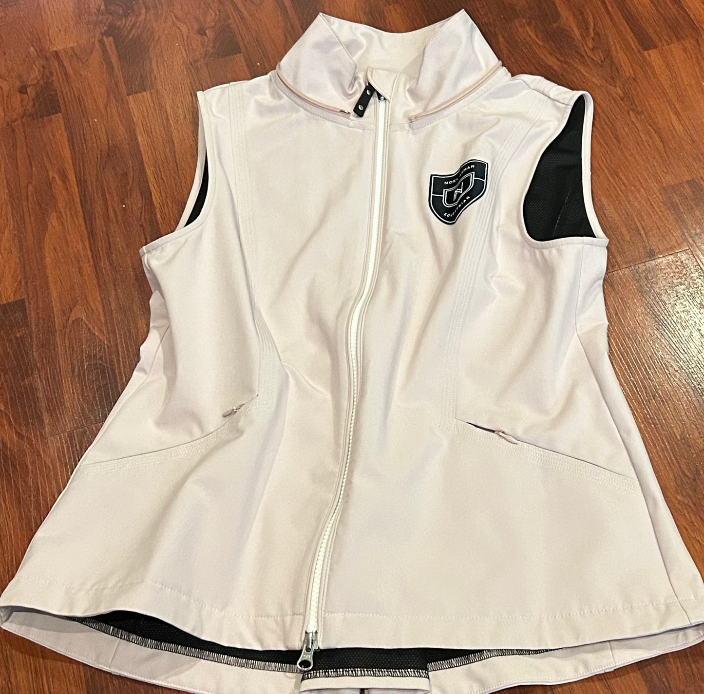 Asmar medium light pink vest