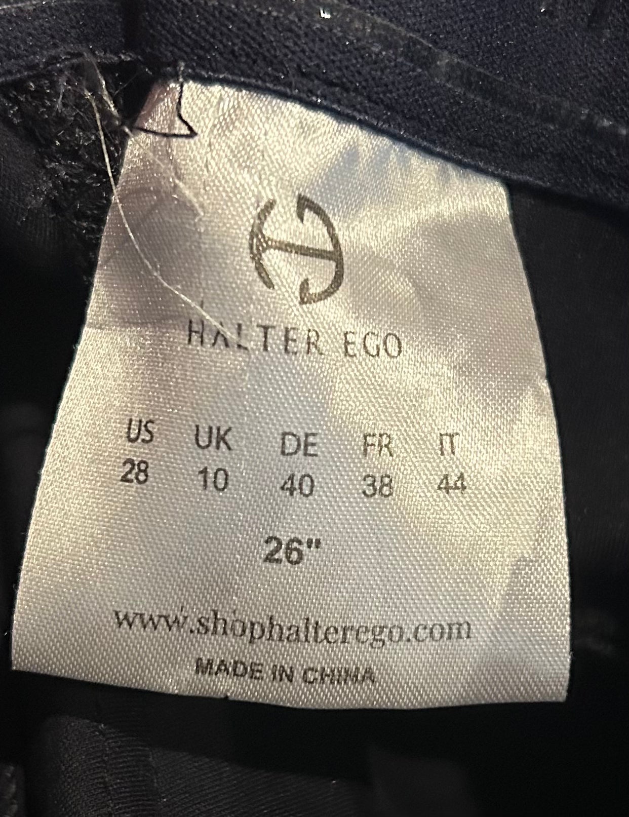 Halter ego navy full seat breeches. Says US 28 and 26”. Measures 26”