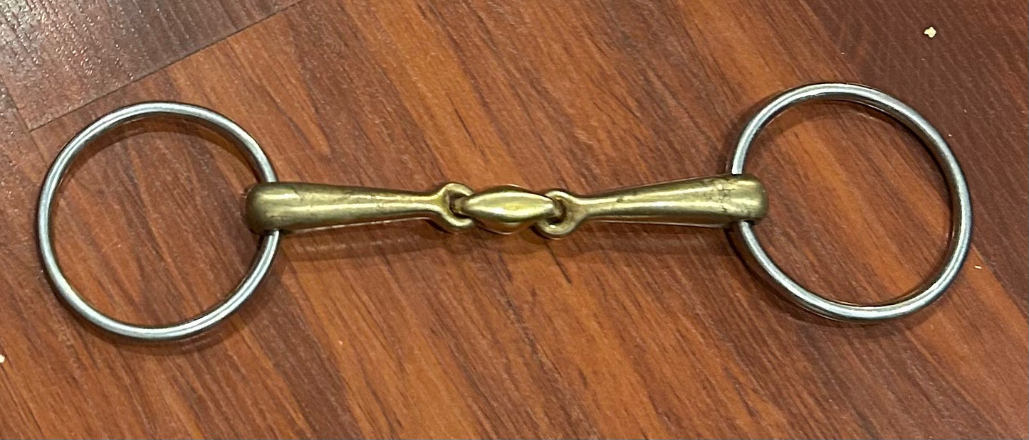 5.75” Stubben loose ring with lozenge. Some discolouration