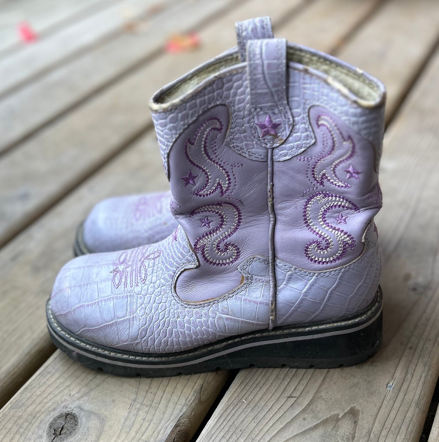 Ariat fat baby’s lavender 7.5